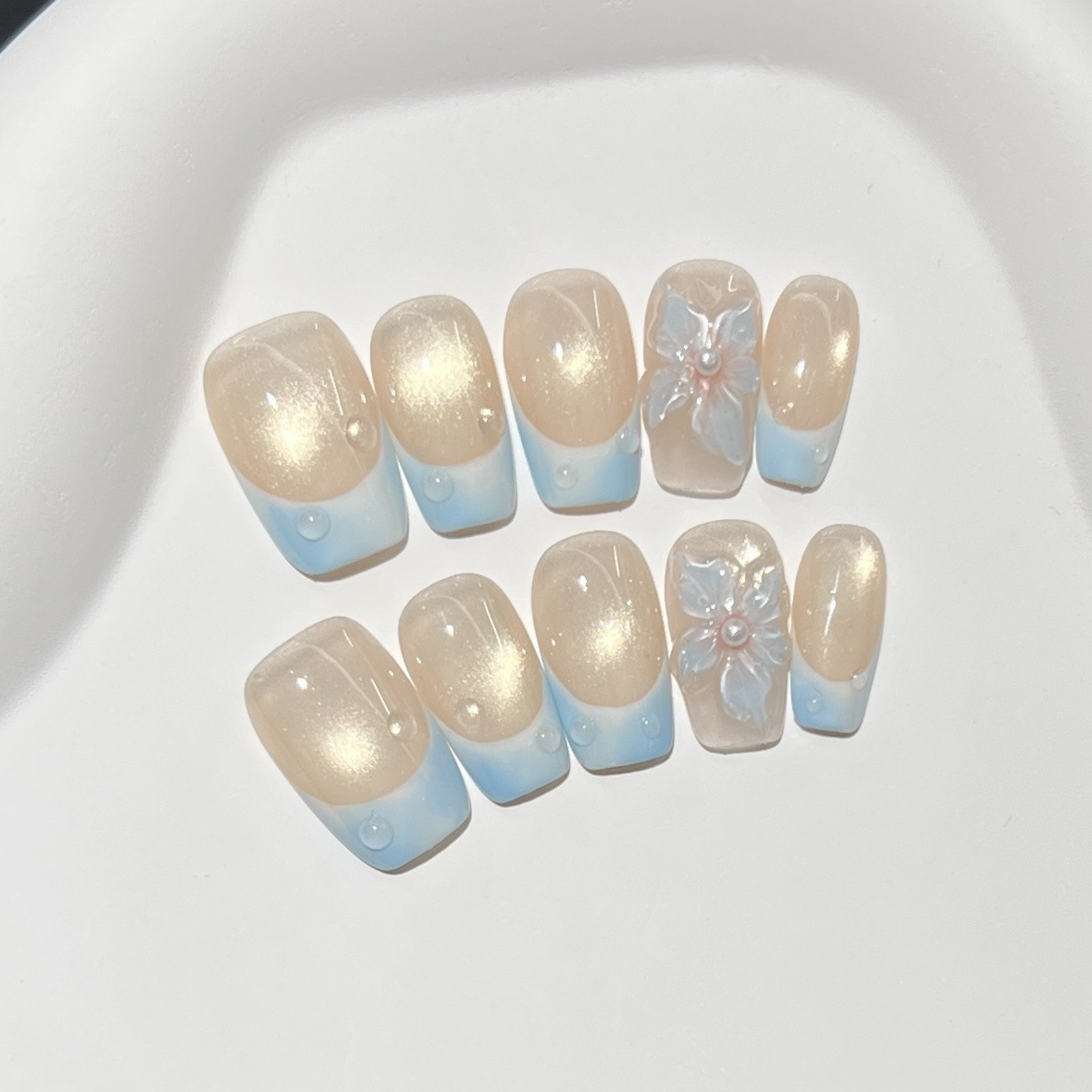 เล็บปลอมแบบกดติด 10 ชิ้น สีฟ้า - Nail Art Eye Cat บทวิจารณ์และราคา
